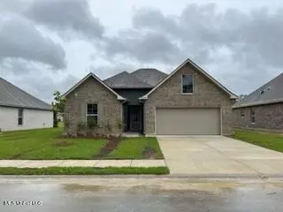 13288 Southern Pecan St, Gulfport, MS 39503