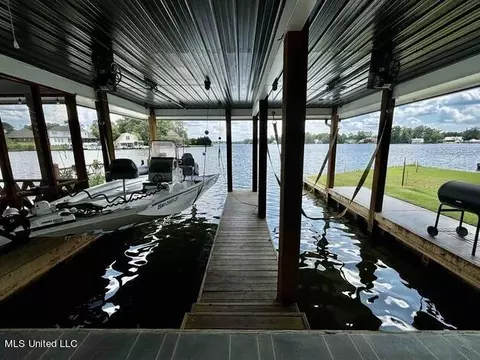 197 Harbor View Dr, Madison, MS 39110 photo 12