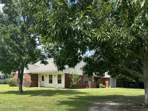 22809 Sonora Dr, Moss Point, MS 39562