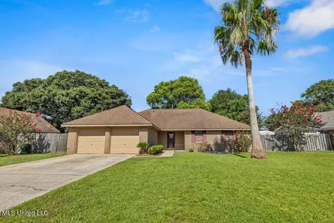 105 Mcguire Dr, Long Beach, MS 39560