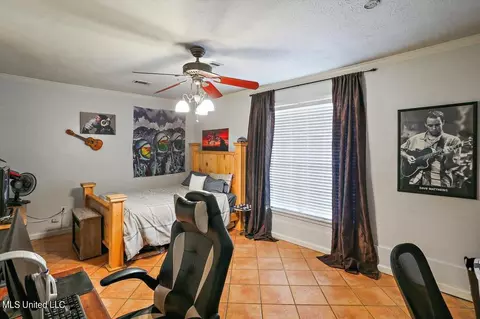 Bedroom - 20 Stonegate Dr, Brandon, MS 39042 photo 5 of 5