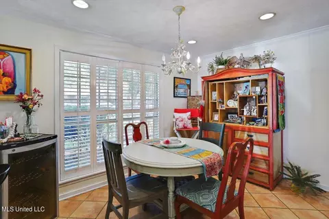 Dining - 20 Stonegate Dr, Brandon, MS 39042 photo 1 of 2