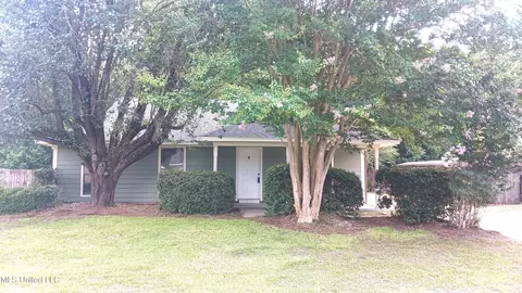 12510 Red Fox Dr, Gulfport, MS 39503