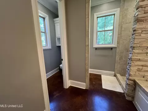 Entry Way - 261 Salem-cato Rd, Brandon, MS 39042 photo 5 of 17