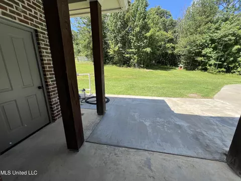 Exterior - 261 Salem-cato Rd, Brandon, MS 39042 photo 9 of 27