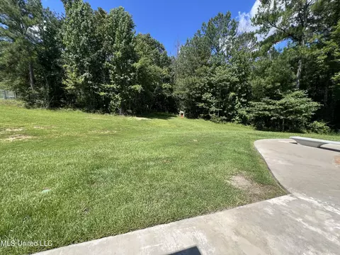 Exterior - 261 Salem-cato Rd, Brandon, MS 39042 photo 12 of 27