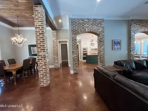 Entry Way - 261 Salem-cato Rd, Brandon, MS 39042 photo 4 of 17