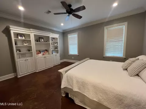 Bedroom - 261 Salem-cato Rd, Brandon, MS 39042 photo 2 of 12