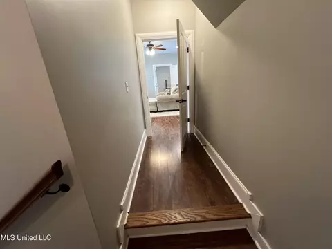 Entry Way - 261 Salem-cato Rd, Brandon, MS 39042 photo 16 of 17