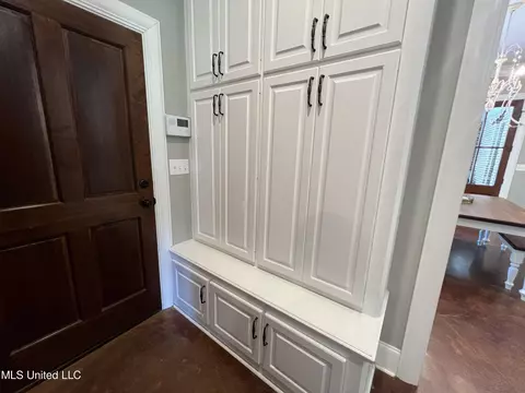 Entry Way - 261 Salem-cato Rd, Brandon, MS 39042 photo 13 of 17