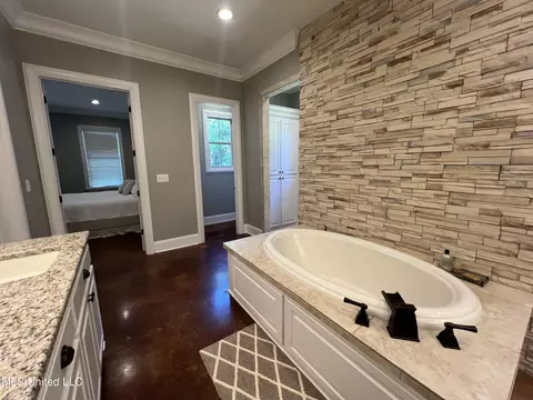 Bath - 261 Salem-cato Rd, Brandon, MS 39042 photo 10 of 20