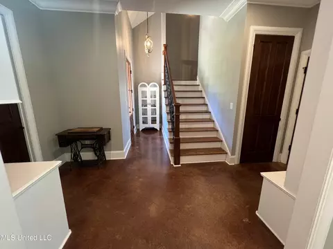 Entry Way - 261 Salem-cato Rd, Brandon, MS 39042 photo 8 of 17