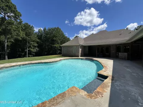 Exterior - 261 Salem-cato Rd, Brandon, MS 39042 photo 14 of 27