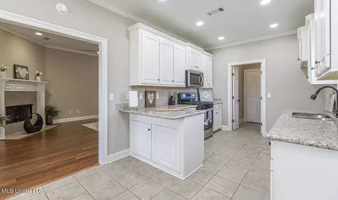 505 Westbridge Cv, Byram, MS 39272 photo 23
