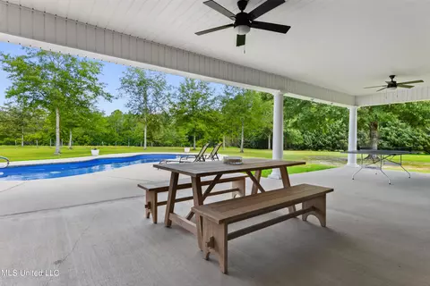 Exterior - 8516 Julia Dr, Vancleave, MS 39565 photo 5 of 9