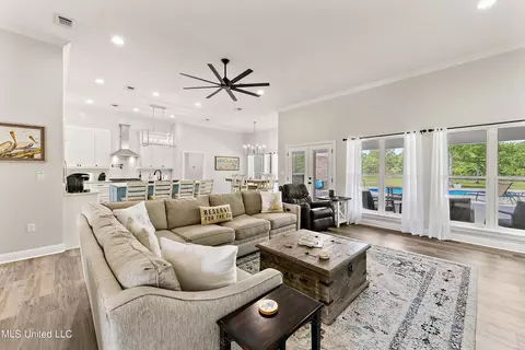 Living - 8516 Julia Dr, Vancleave, MS 39565 photo 2 of 4