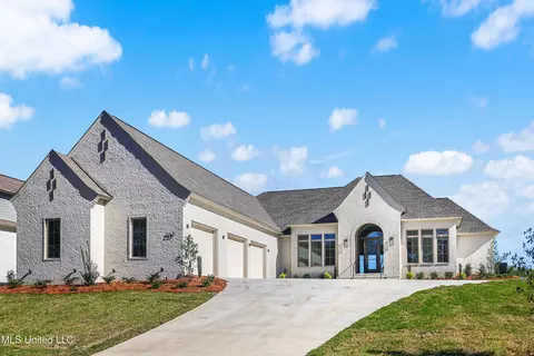 227 Parke Dr, Ridgeland, MS 39157