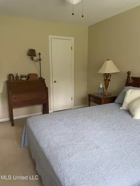 2026 Cherokee Dr, Jackson, MS 39211 photo 9
