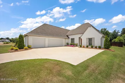 148 Coventry Ln, Canton, MS 39046