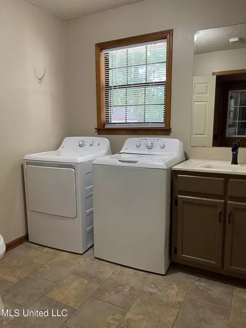 Other - 4016 Los Padres Dr, Nesbit, MS 38651 photo 4 of 9