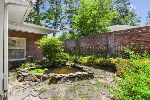 Exterior - 4675 Katherine Blvd, Jackson, MS 39211 photo 9 of 13