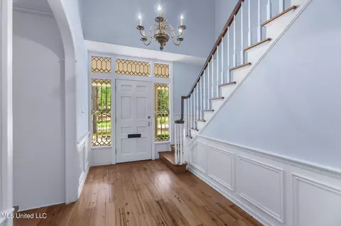Entry Way - 4675 Katherine Blvd, Jackson, MS 39211 photo 1 of 2