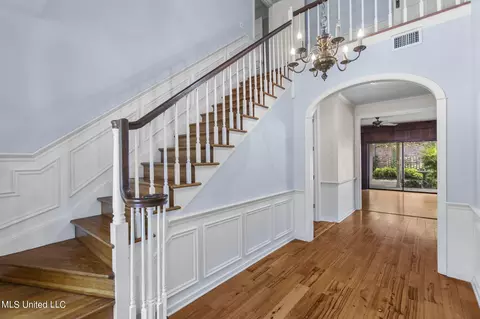 Entry Way - 4675 Katherine Blvd, Jackson, MS 39211 photo 2 of 2
