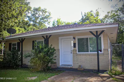 3449 Fontaine Ave, Jackson, MS 39213