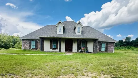 754 Tom Coke Rd, Mendenhall, MS 39114
