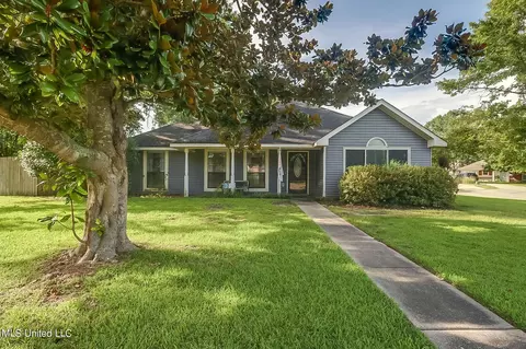 5 Earline Ct, Long Beach, MS 39560