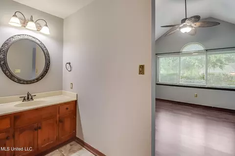 Bath - 5 Earline Ct, Long Beach, MS 39560 photo 1 of 3