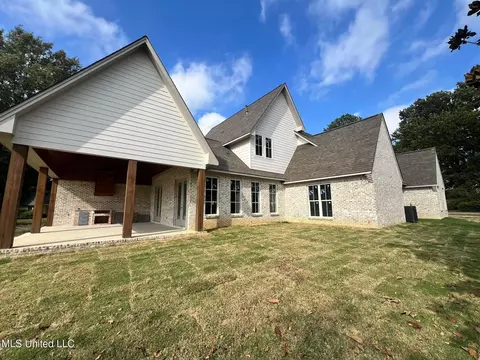 Exterior - 126 Colony Way, Brandon, MS 39047 photo 2 of 11