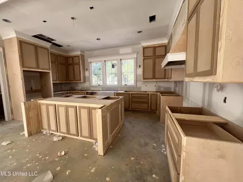 Kitchen - 126 Colony Way, Brandon, MS 39047 photo 1 of 2