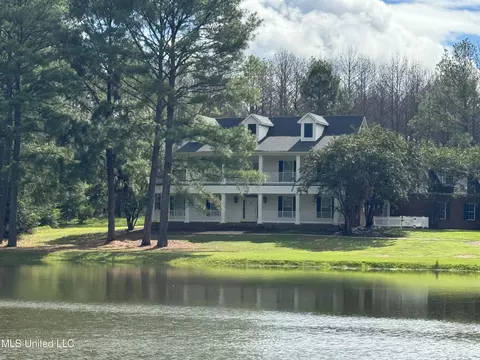 132 Lakeshire Pkwy, Canton, MS 39046