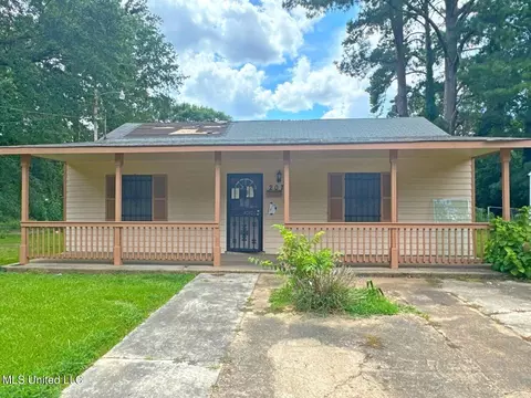 207 Lindsey Dr, Jackson, MS 39209