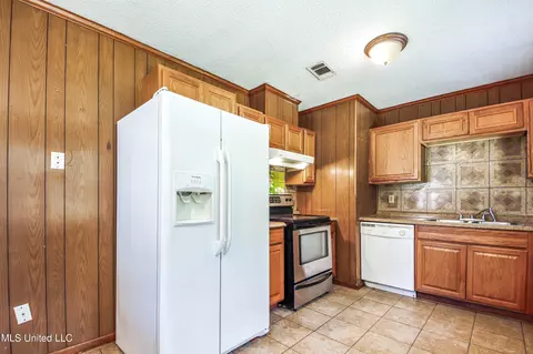 15500 Brandon Dr, Biloxi, MS 39532 photo 9
