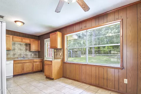 15500 Brandon Dr, Biloxi, MS 39532 photo 11