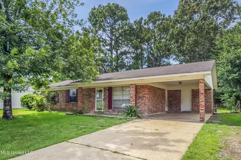 15500 Brandon Dr, Biloxi, MS 39532 photo 2