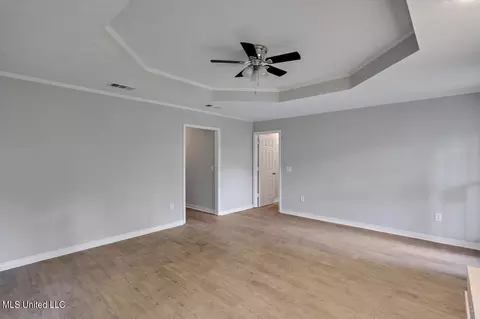 Living - 106 Sara Dr, Brandon, MS 39042 photo 6 of 7