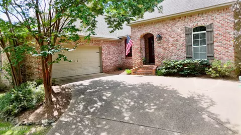 404 Castlewoods Blvd, Brandon, MS 39047