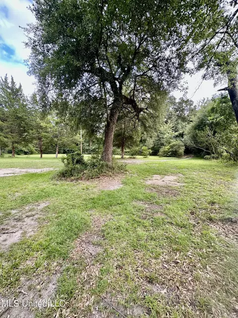 Exterior - 3517 Sheffield Rd, Moss Point, MS 39562 photo 4 of 8