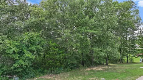 103 Ashton Pl, Clinton, MS 39056 photo 1