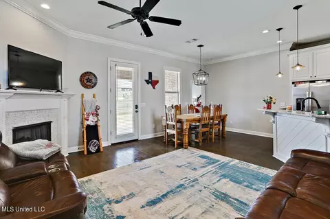 811 Emmas Way, Brandon, MS 39042 photo 4