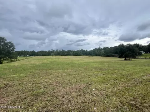 Rocky Hill Dedeaux Road, Kiln, MS 39556