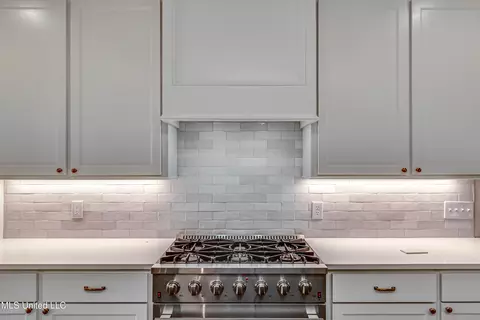Kitchen - 322 Celadon Way, Brandon, MS 39042 photo 5 of 7