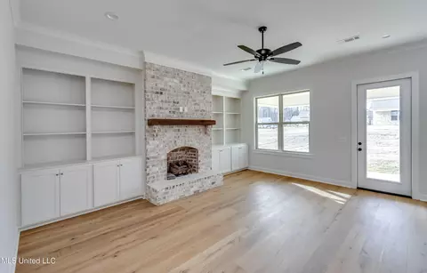 Living - 628 Cobalt Way, Brandon, MS 39042 photo 1 of 4