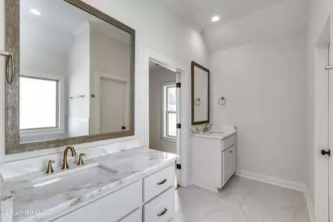 Bath - 628 Cobalt Way, Brandon, MS 39042 photo 5 of 5
