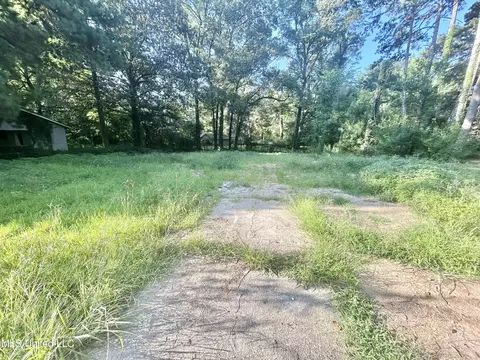 423 Cummins St, Jackson, MS 39204