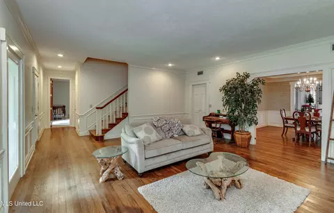 Living - 201 Coachmans Rd, Madison, MS 39110 photo 3 of 6