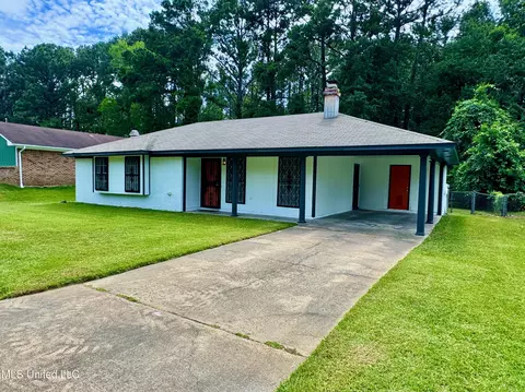 2445 Oak Grove Ln, Jackson, MS 39212 photo 2